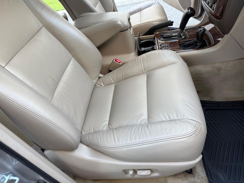 2000 Toyota Land Cruiser 100 OUTSTANDING BUILD BEAUTIFUL
