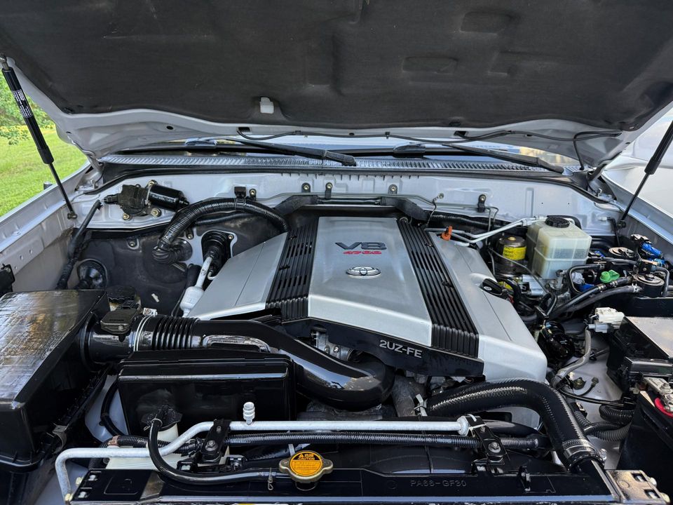 2000 Toyota Land Cruiser 100 OUTSTANDING BUILD BEAUTIFUL