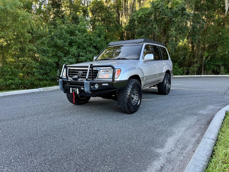2000 Toyota Land Cruiser 100 OUTSTANDING BUILD BEAUTIFUL