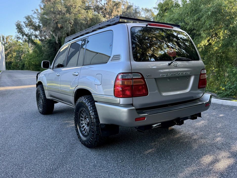 2000 Toyota Land Cruiser 100 OUTSTANDING BUILD BEAUTIFUL