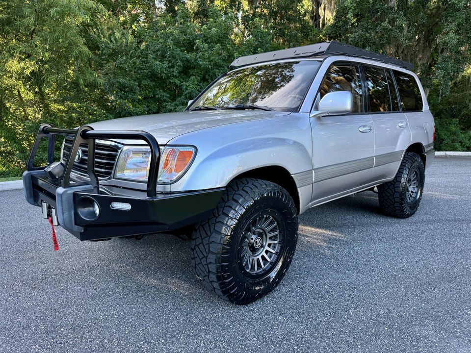 2000 Toyota Land Cruiser 100 OUTSTANDING BUILD BEAUTIFUL
