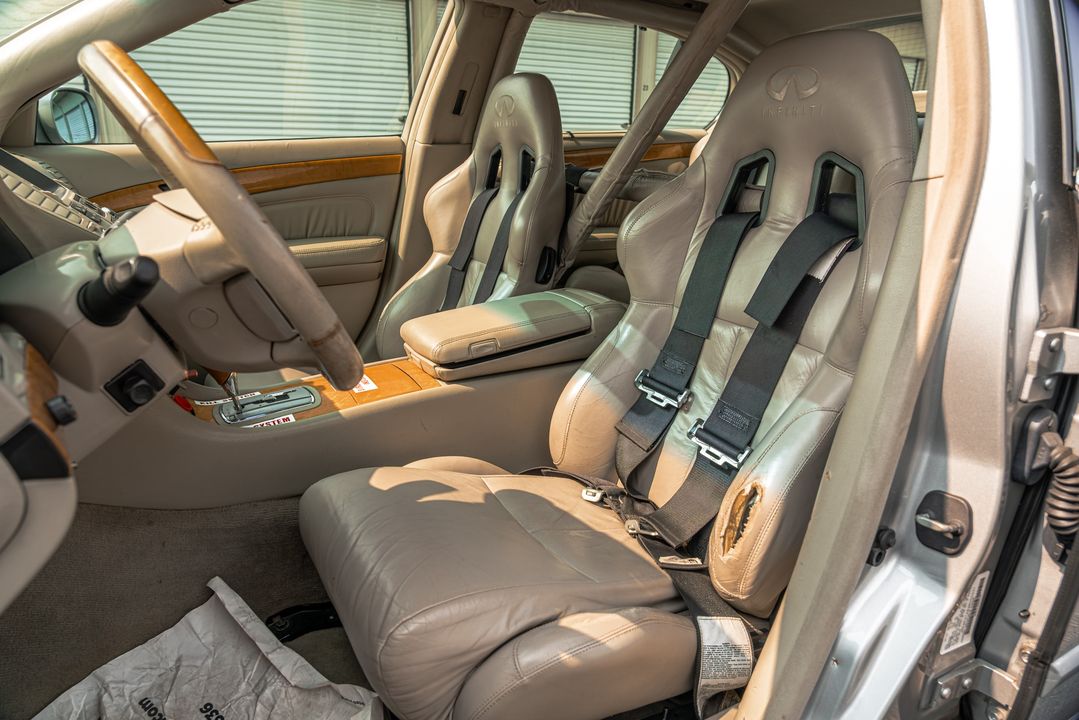 2002 INFINITI Q45