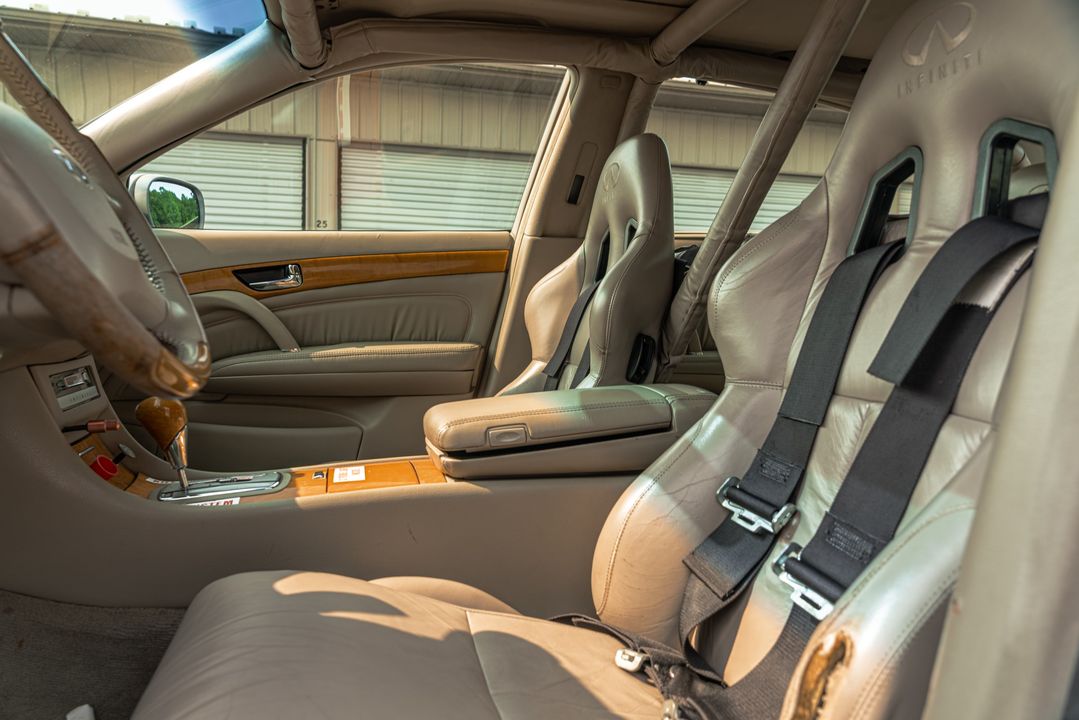 2002 INFINITI Q45