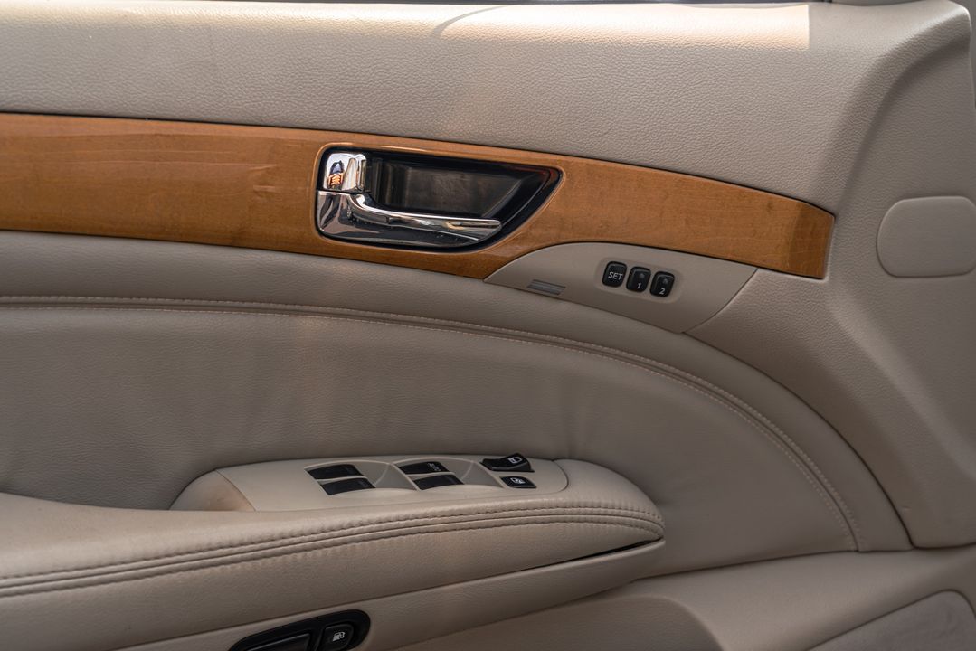 2002 INFINITI Q45