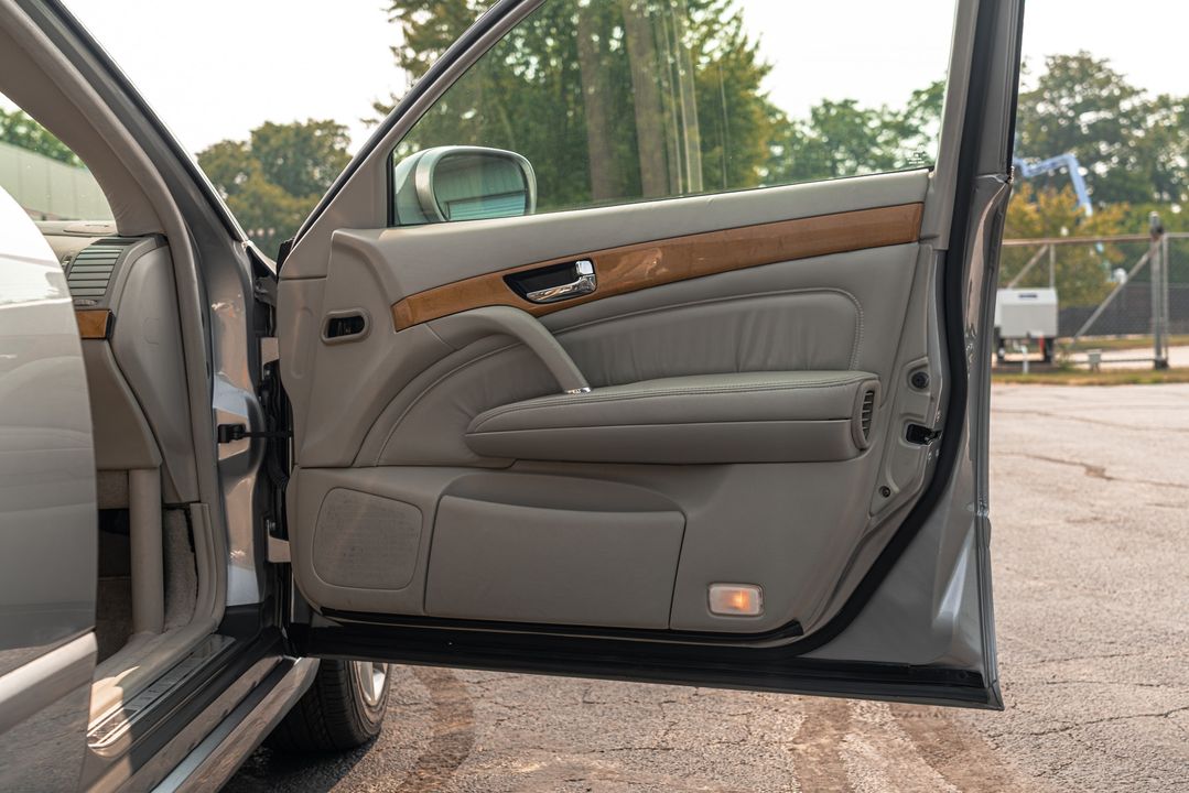 2002 INFINITI Q45