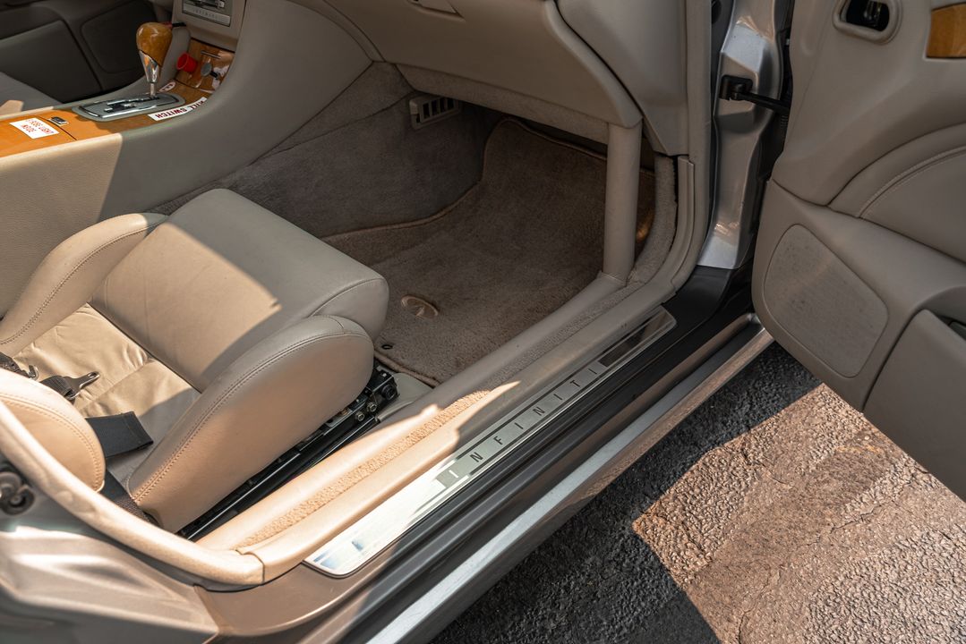 2002 INFINITI Q45