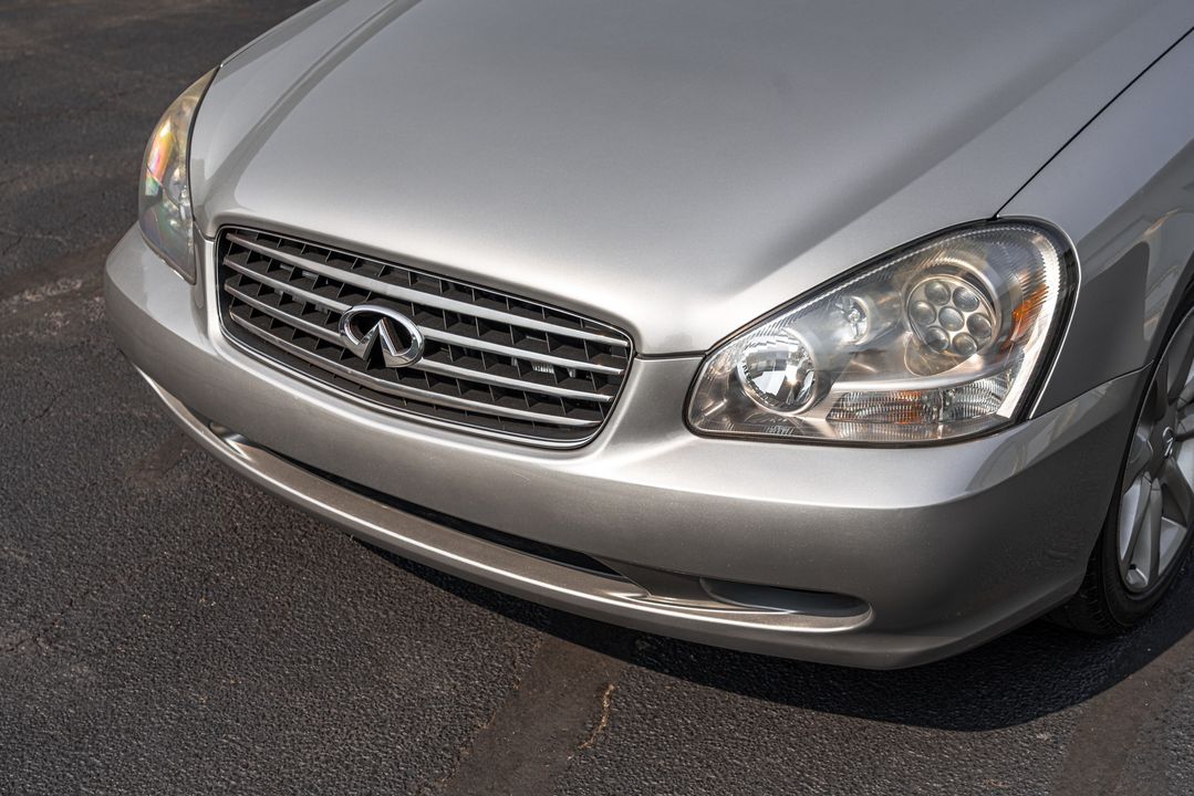2002 INFINITI Q45