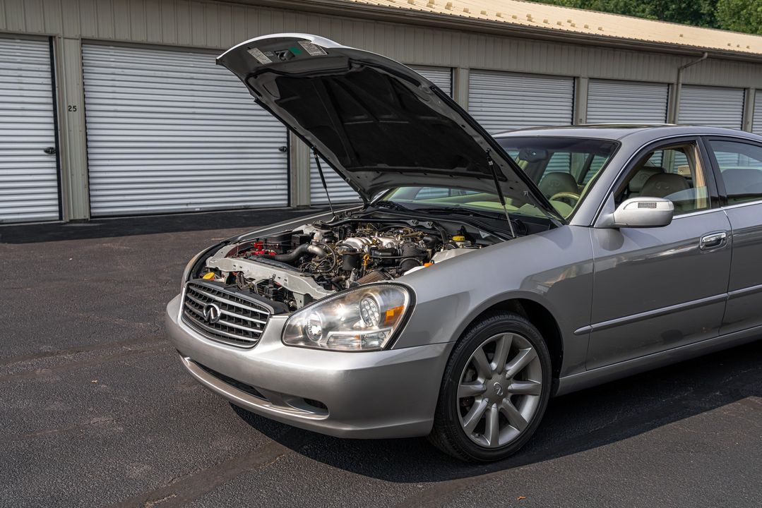 2002 INFINITI Q45