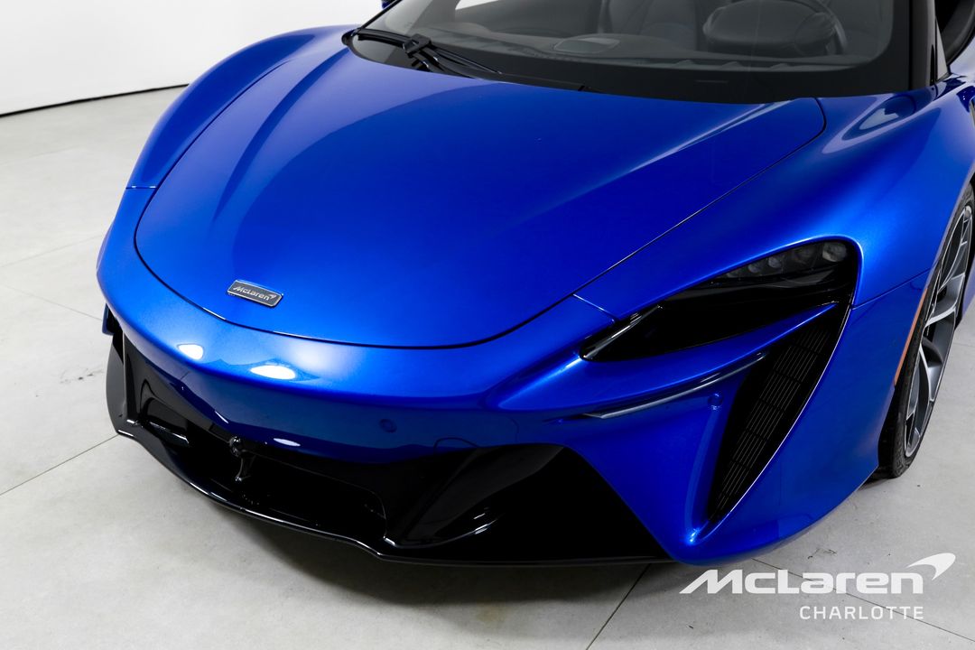 2025 McLaren Artura Spider
