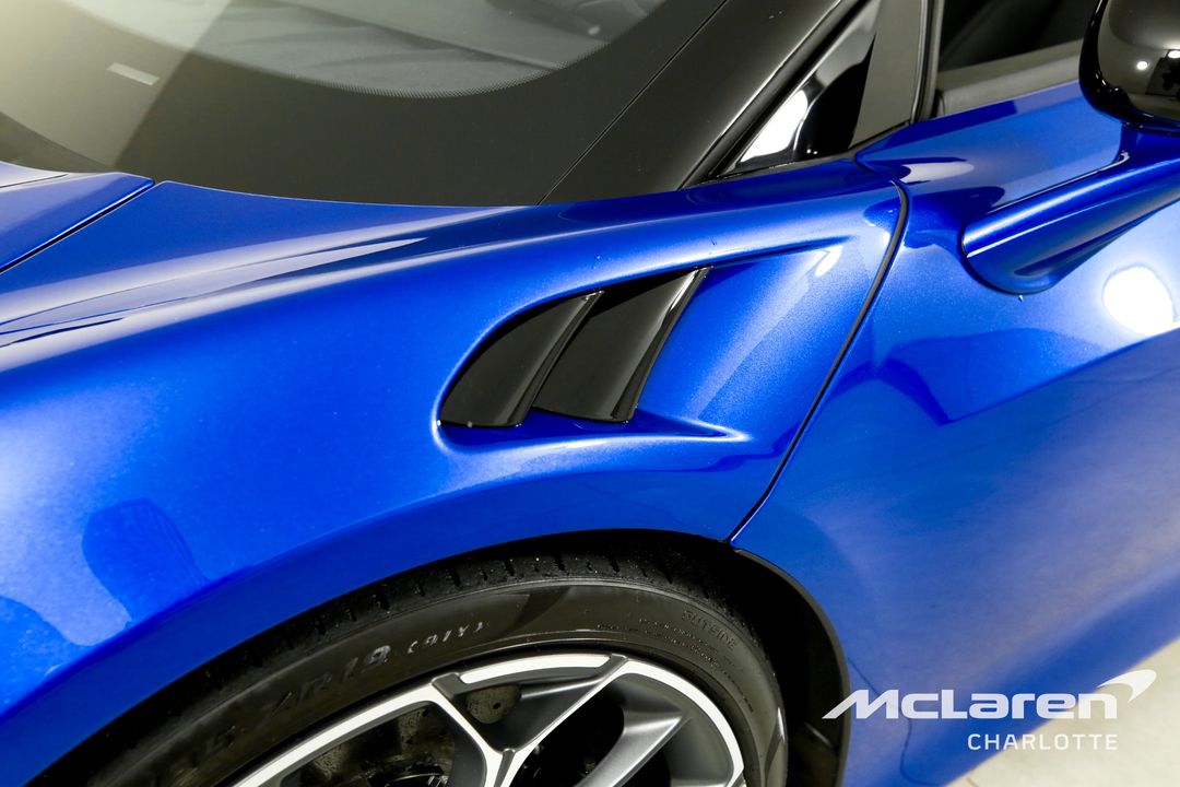 2025 McLaren Artura Spider