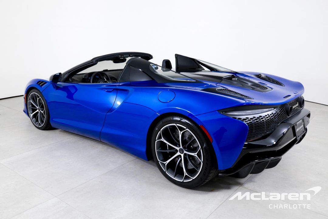 2025 McLaren Artura Spider
