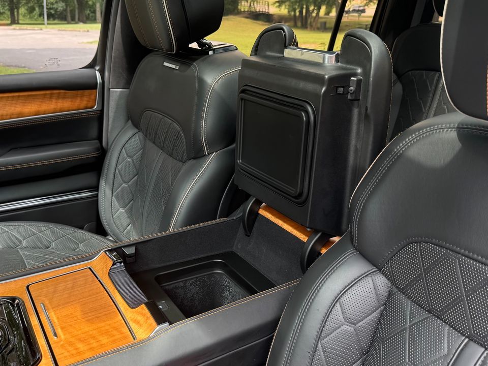 2023 Jeep Grand Wagoneer