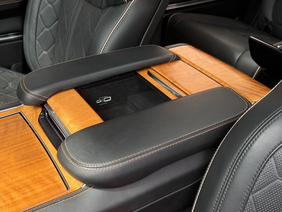 2023 Jeep Grand Wagoneer