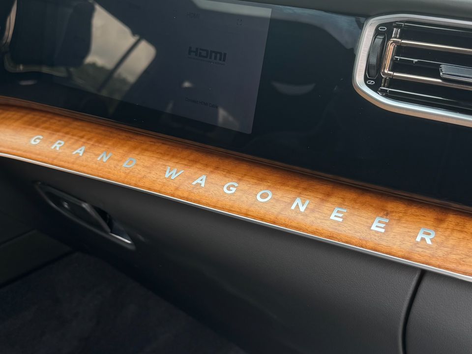 2023 Jeep Grand Wagoneer