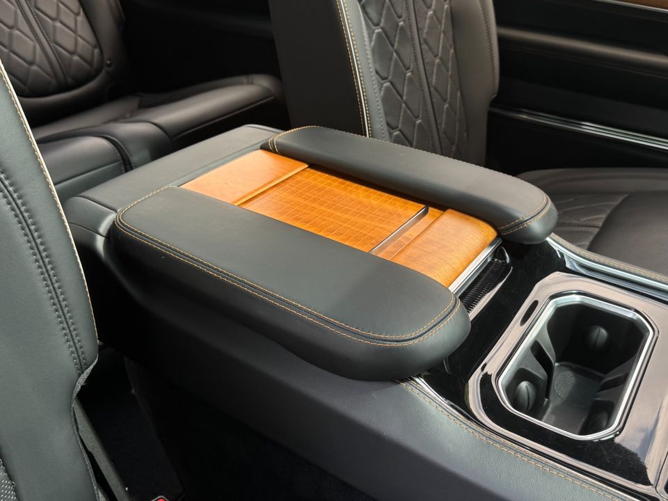 2023 Jeep Grand Wagoneer