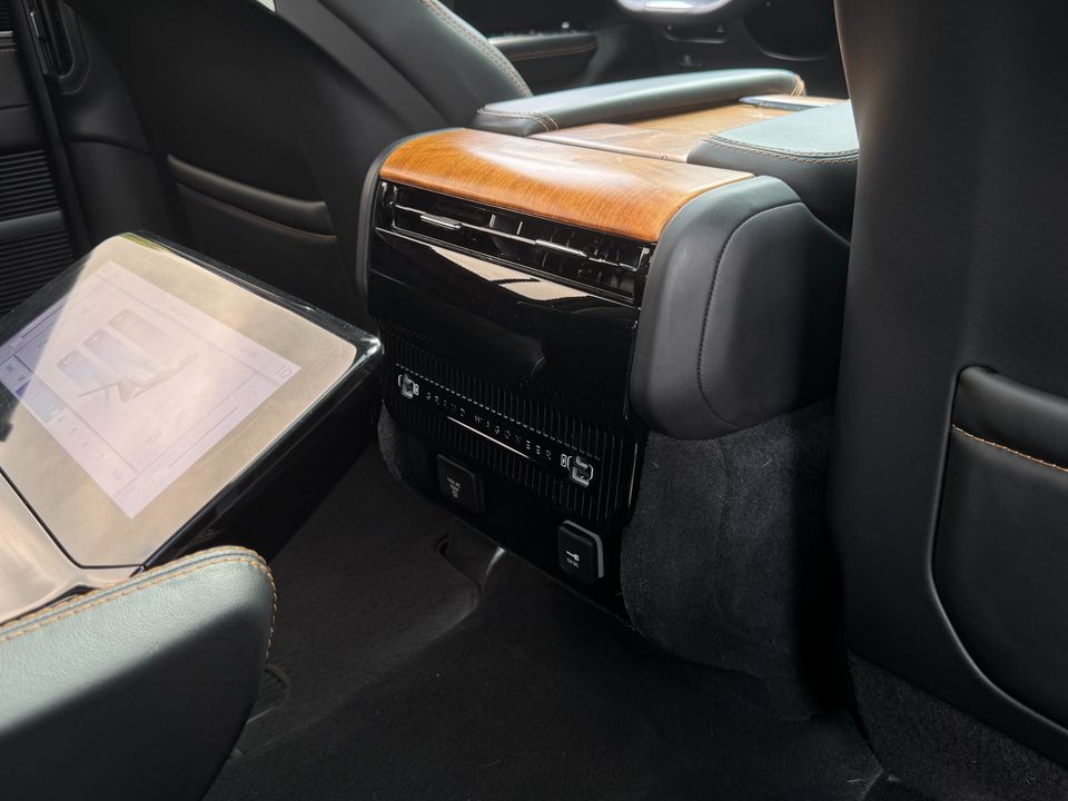 2023 Jeep Grand Wagoneer