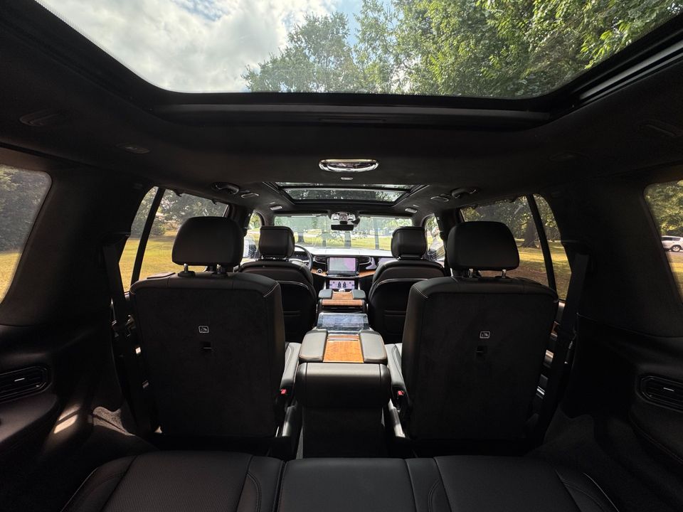 2023 Jeep Grand Wagoneer