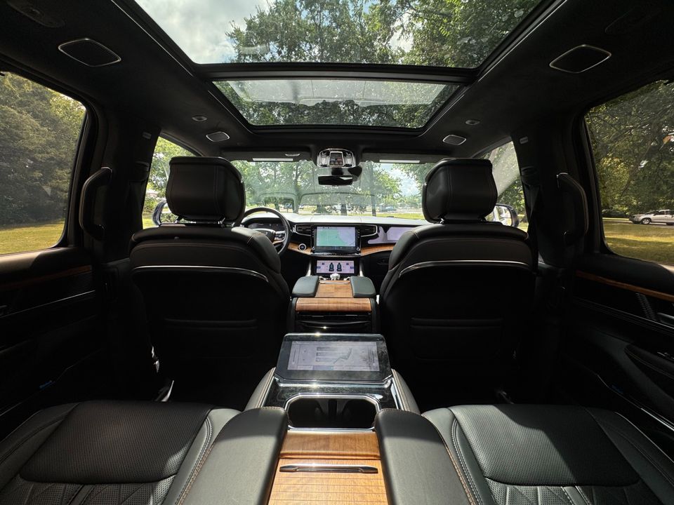 2023 Jeep Grand Wagoneer