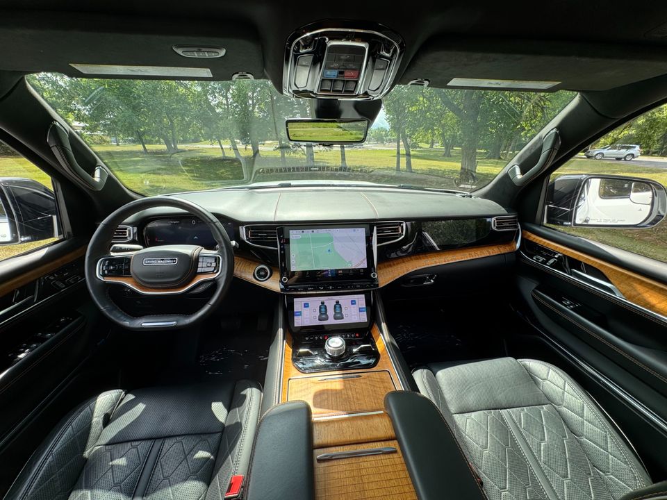 2023 Jeep Grand Wagoneer