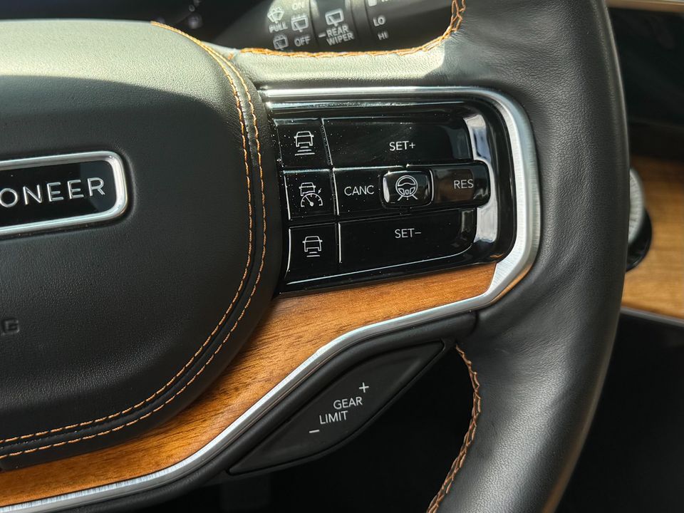 2023 Jeep Grand Wagoneer