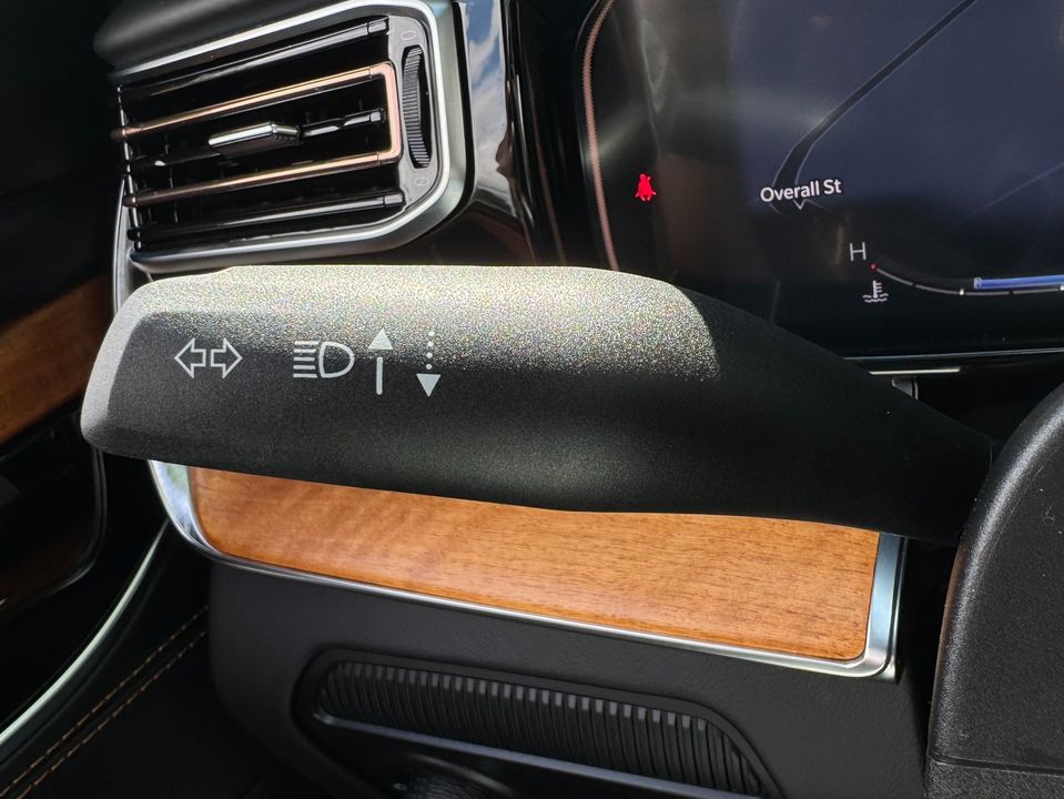 2023 Jeep Grand Wagoneer