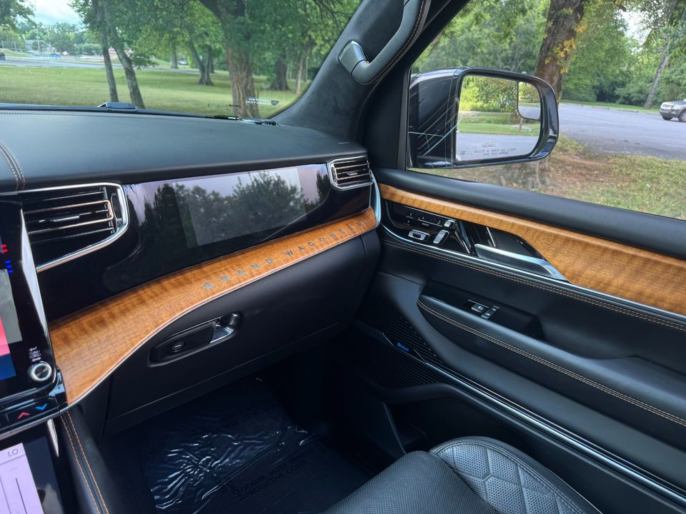 2023 Jeep Grand Wagoneer