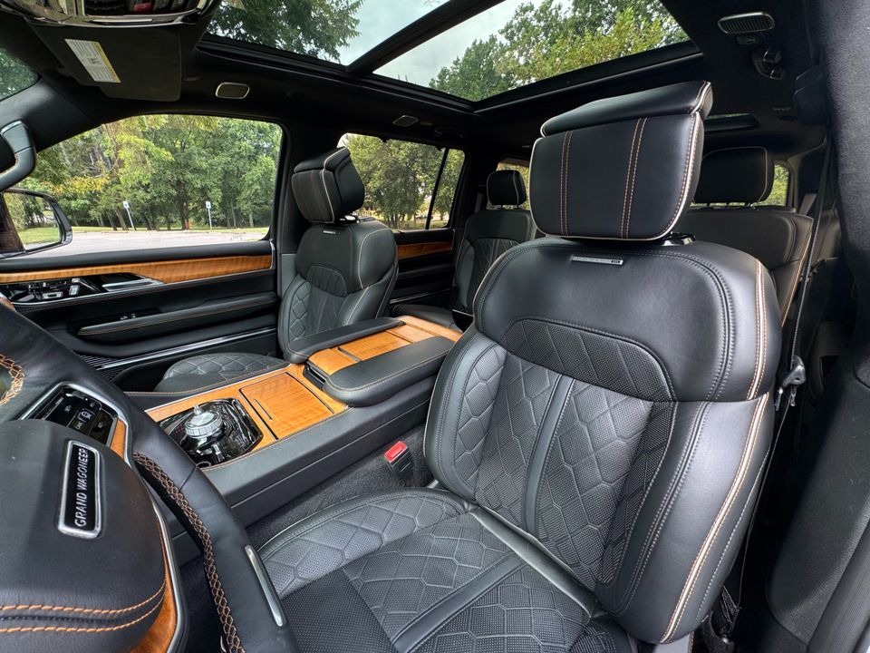 2023 Jeep Grand Wagoneer