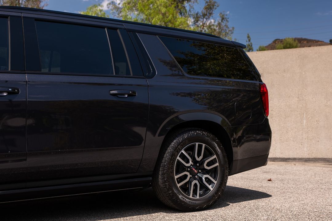 2023 GMC Yukon XL