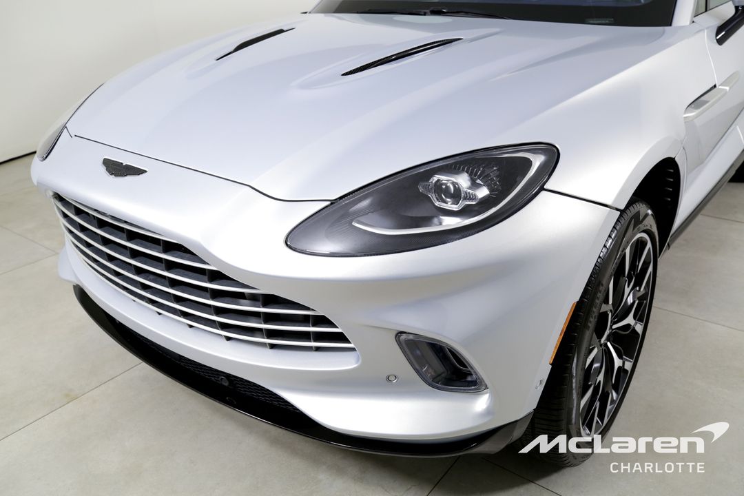 2021 Aston Martin DBX