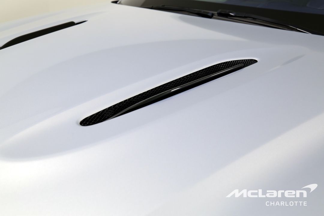2021 Aston Martin DBX