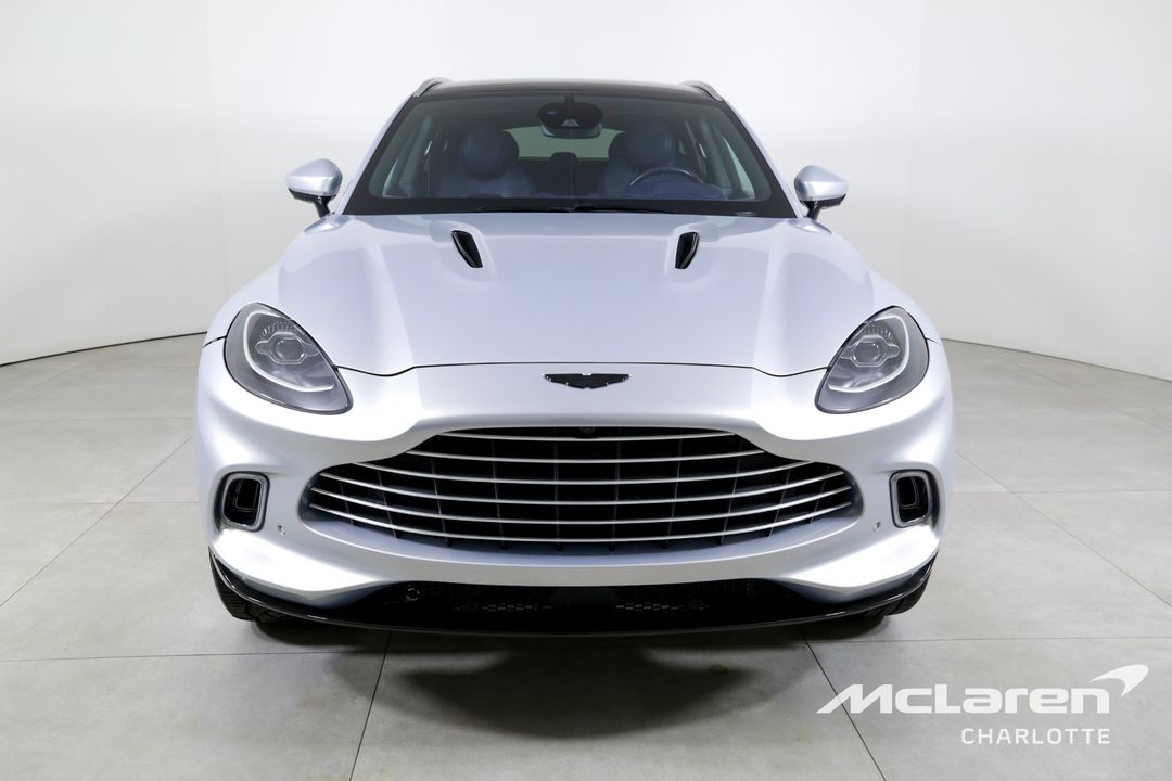 2021 Aston Martin DBX
