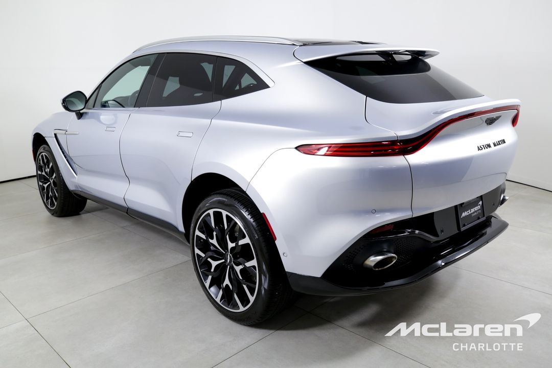 2021 Aston Martin DBX