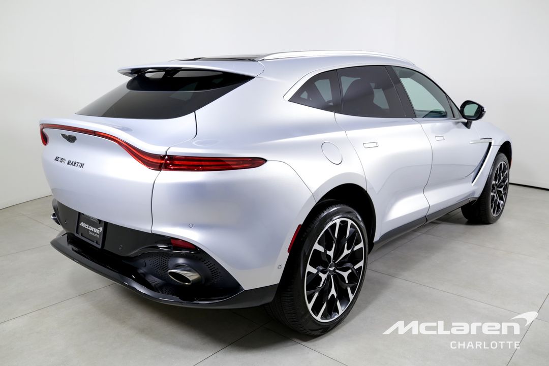 2021 Aston Martin DBX