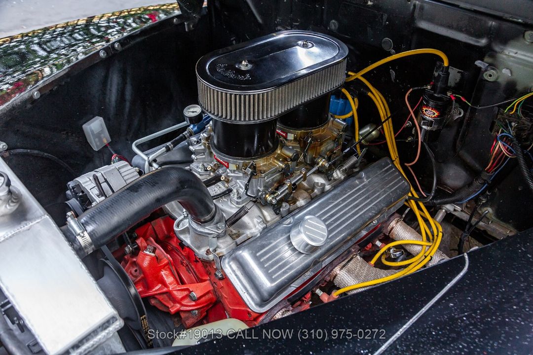 1948 Ford Super Deluxe
