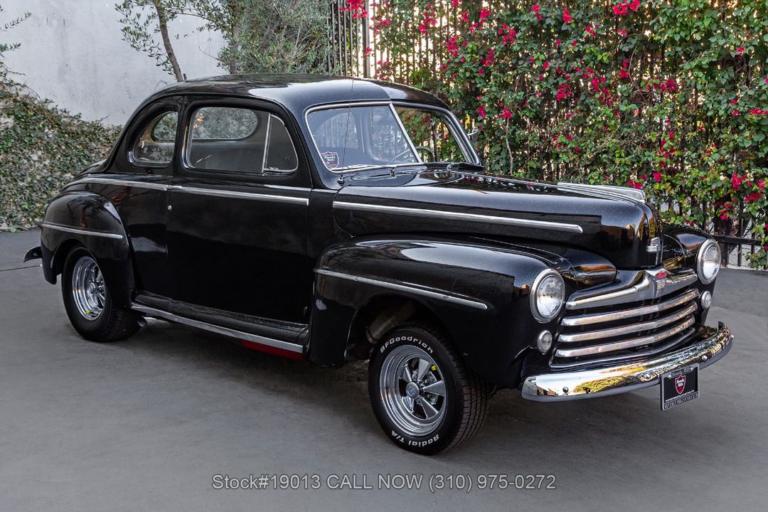 1948 Ford Super Deluxe