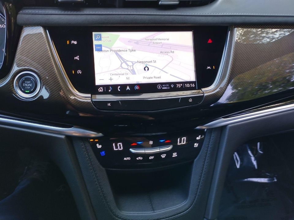 2025 Cadillac XT6