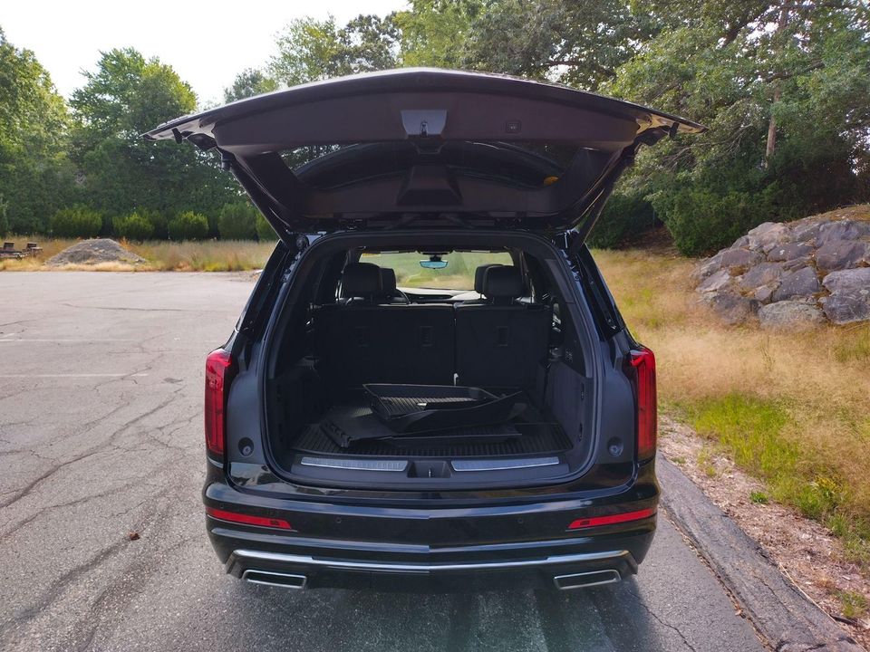 2025 Cadillac XT6