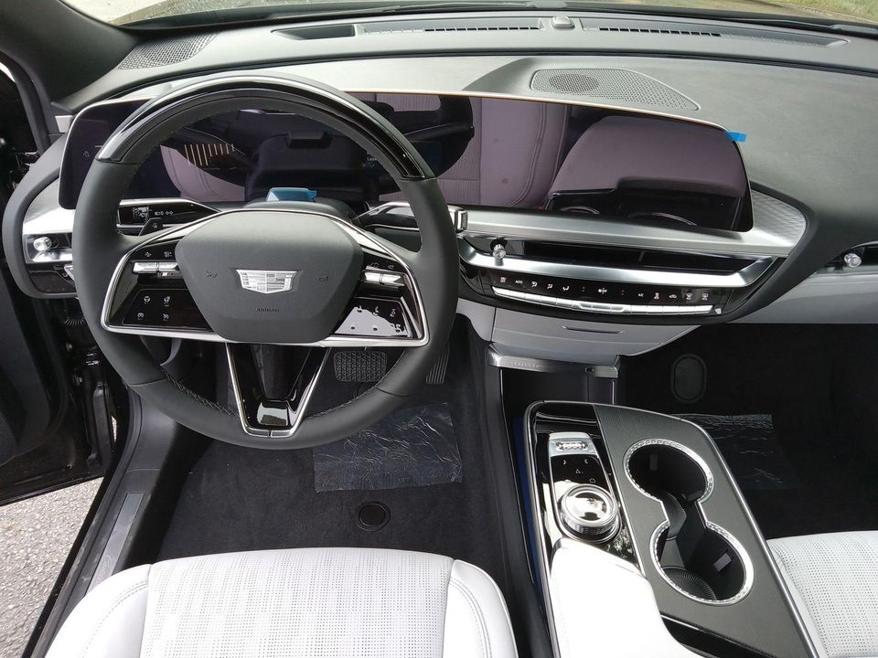 2026 Cadillac LYRIQ