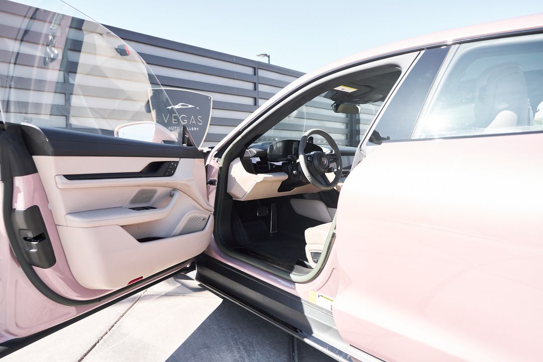 2023 Porsche Taycan