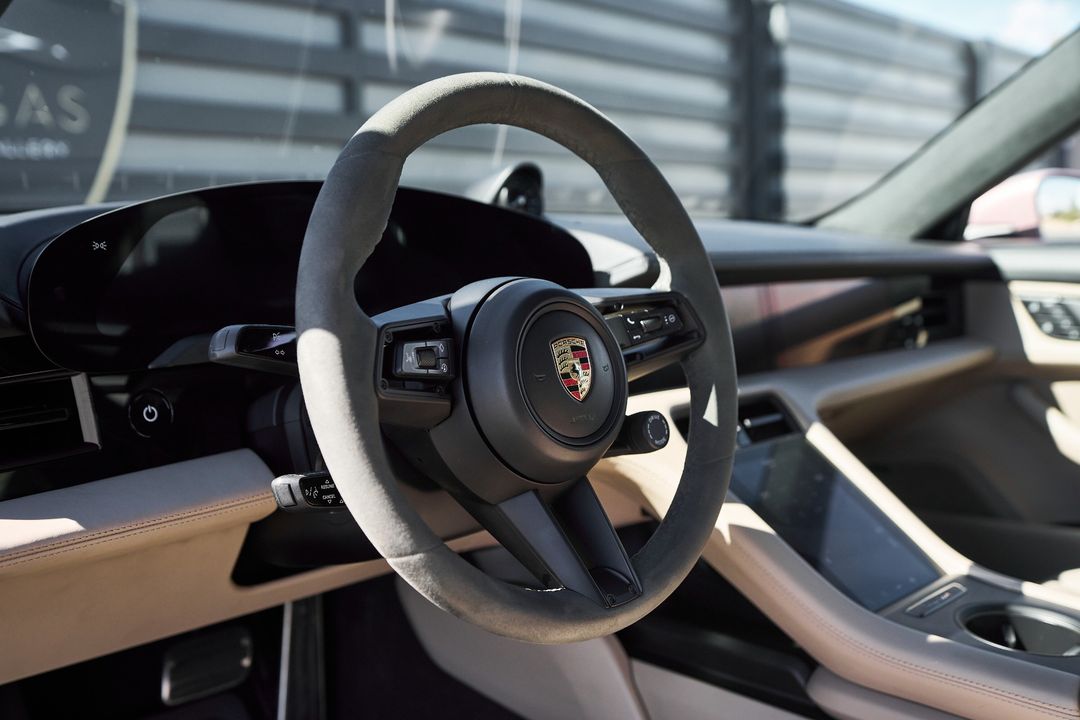 2023 Porsche Taycan