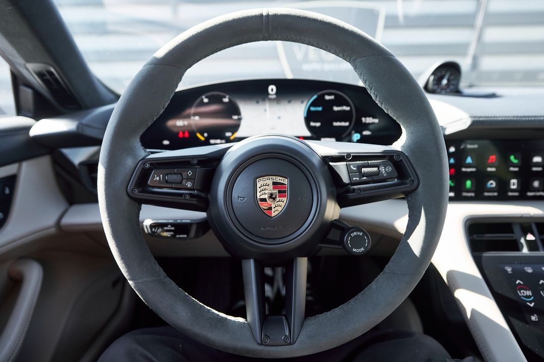 2023 Porsche Taycan