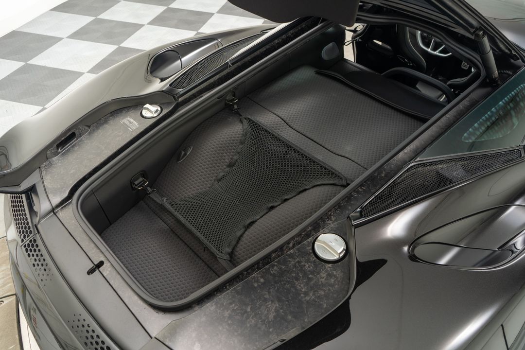 2022 McLaren GT