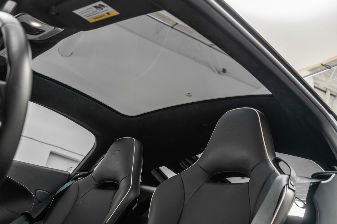 2022 McLaren GT