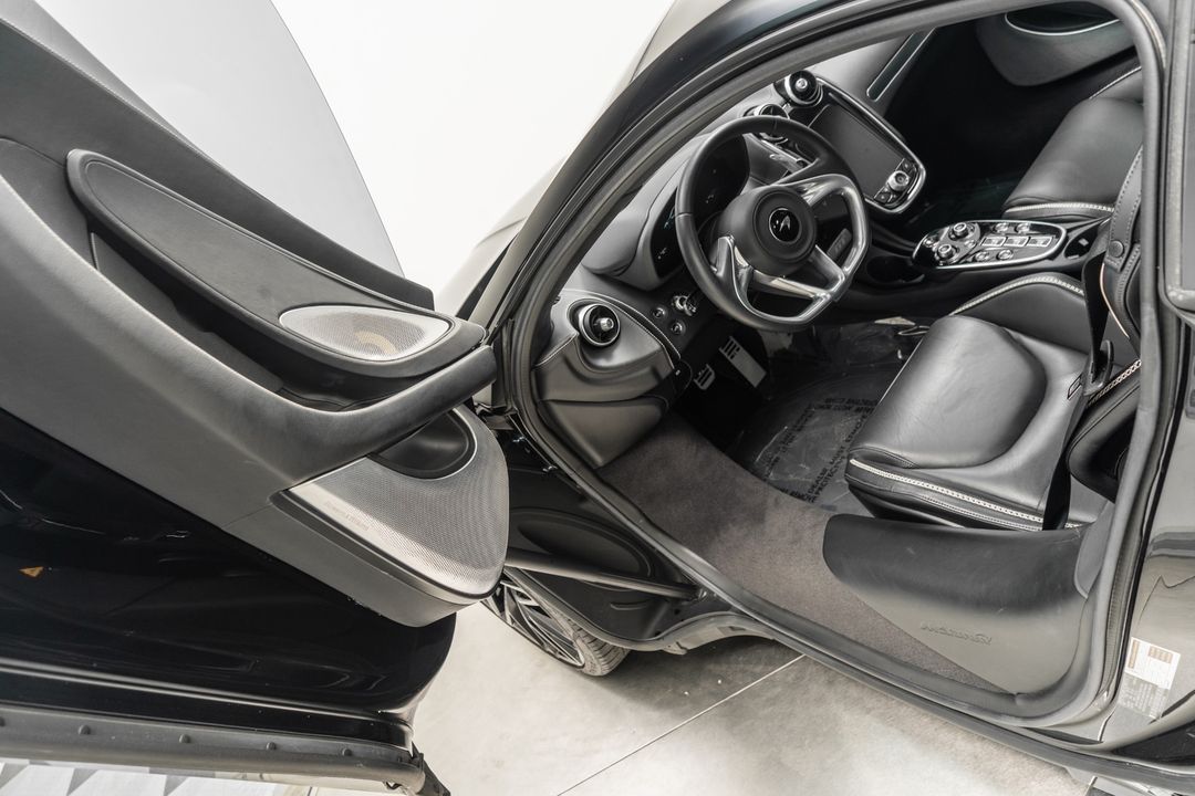 2022 McLaren GT