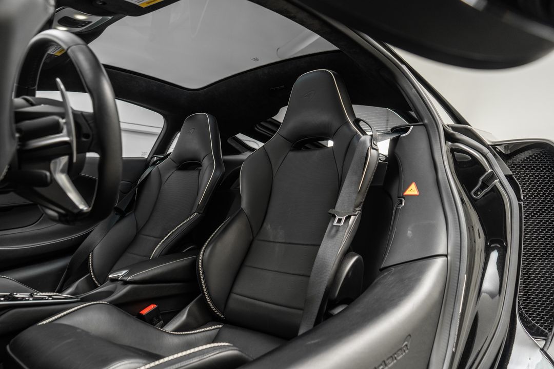 2022 McLaren GT