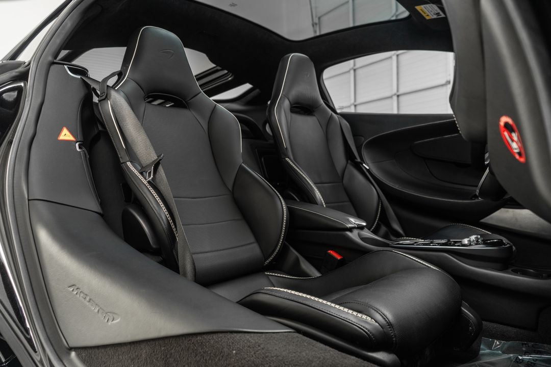 2022 McLaren GT