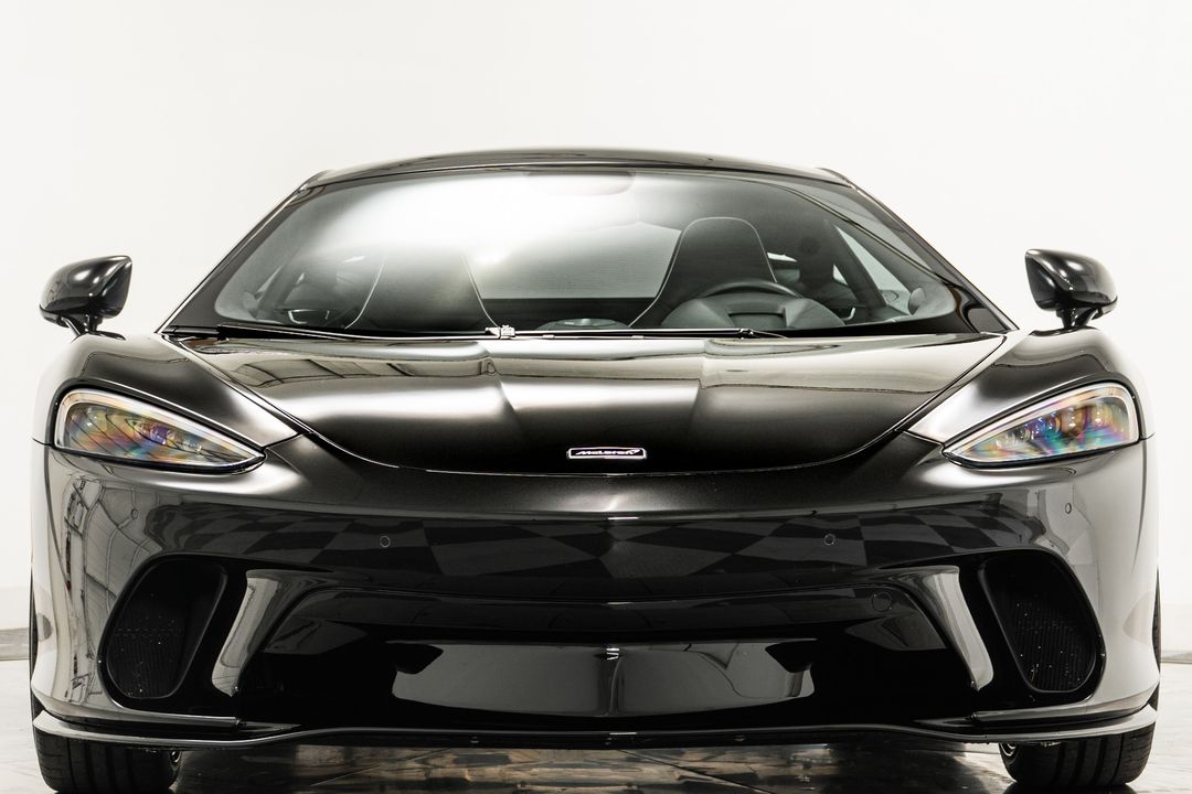 2022 McLaren GT