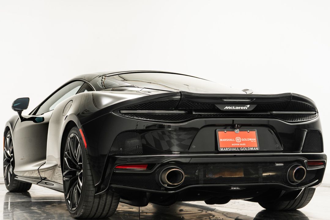 2022 McLaren GT