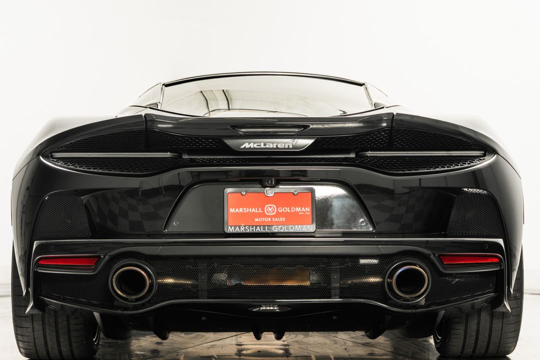 2022 McLaren GT