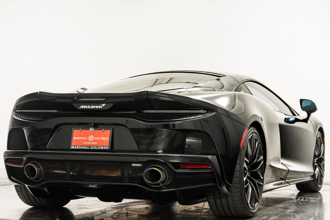 2022 McLaren GT